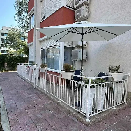 Apartment In Sunny