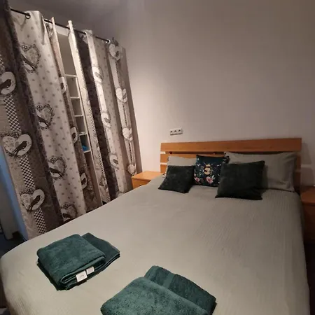 In Sunny Apartman